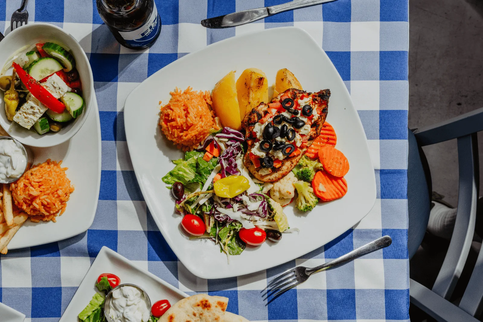 Parea Express - Fast Greek take-out counter